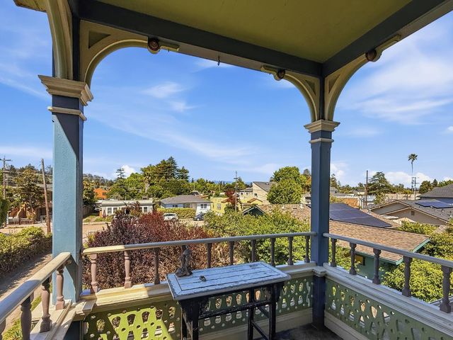 233 Van Ness Avenue, Santa Cruz, CA 95060
