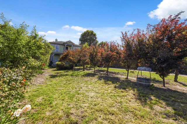 233 Van Ness Avenue, Santa Cruz, CA 95060
