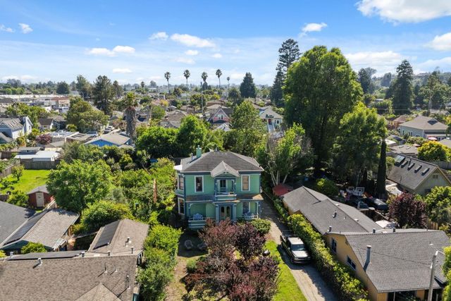 233 Van Ness Avenue, Santa Cruz, CA 95060