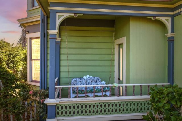 233 Van Ness Avenue, Santa Cruz, CA 95060