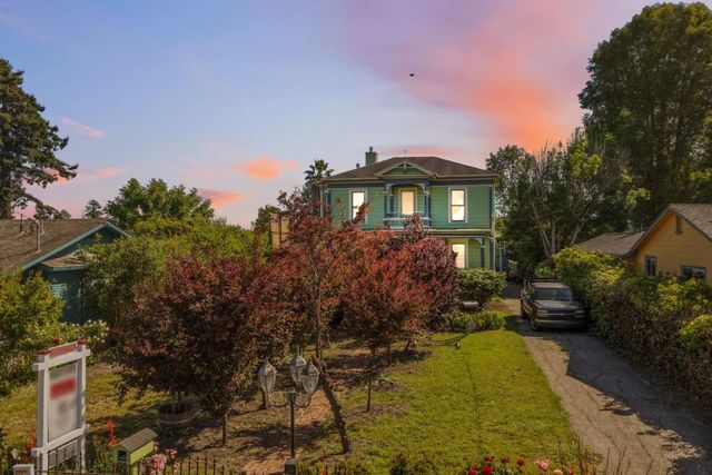 233 Van Ness Avenue, Santa Cruz, CA 95060