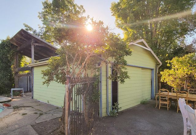 233 Van Ness Avenue, Santa Cruz, CA 95060