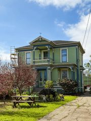 233 Van Ness Avenue, Santa Cruz, CA 95060