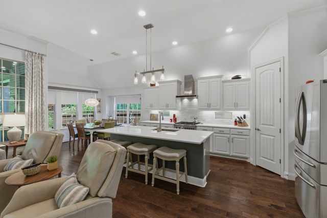 815 Dove Trail, Euless, TX 76039