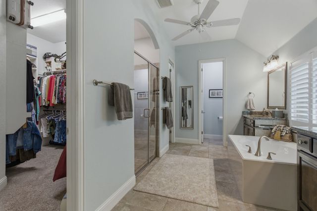 815 Dove Trail, Euless, TX 76039