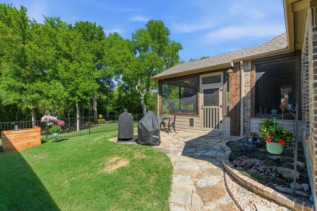 815 Dove Trail, Euless, TX 76039