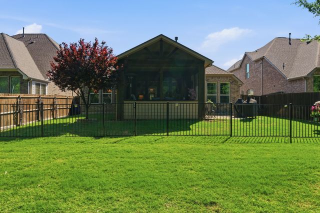 815 Dove Trail, Euless, TX 76039