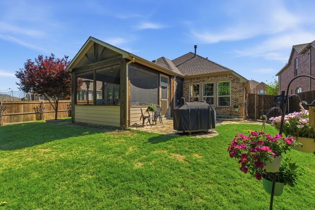 815 Dove Trail, Euless, TX 76039