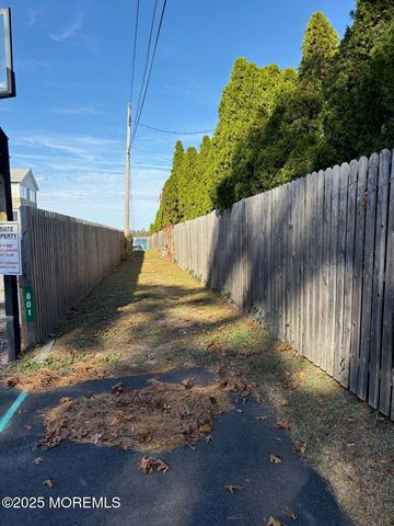 804 Clark Street, Point Pleasant, NJ 08742