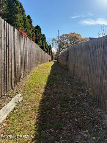 804 Clark Street, Point Pleasant, NJ 08742