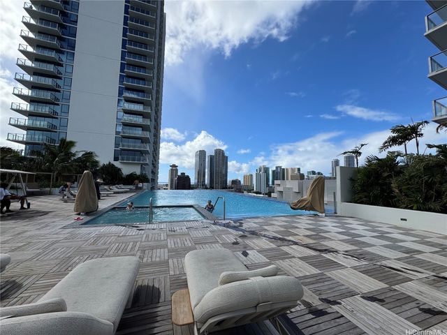 1500 Rycroft Street 1902R, Honolulu, HI 96814