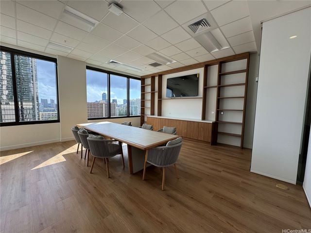 1500 Rycroft Street 1902R, Honolulu, HI 96814