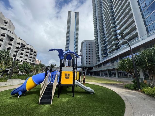 1500 Rycroft Street 1902R, Honolulu, HI 96814