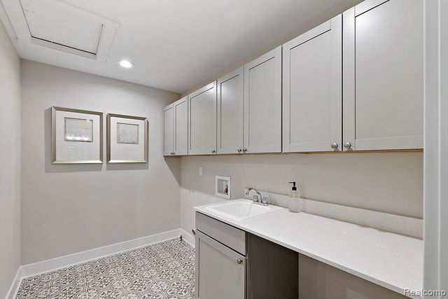 4747 Curtis Road, Ann Arbor, MI 48105