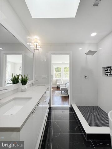 309 RITTENHOUSE ST NW, Washington, DC 20011
