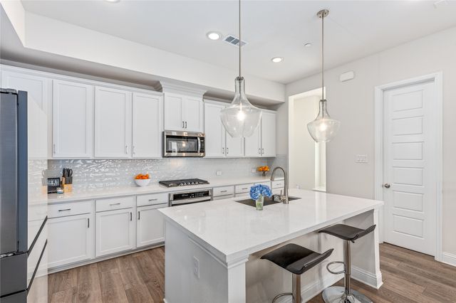 300 Colusa Drive, Lewisville, TX 75056