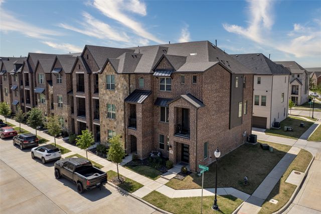 300 Colusa Drive, Lewisville, TX 75056