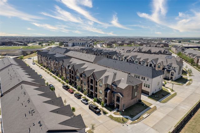 300 Colusa Drive, Lewisville, TX 75056