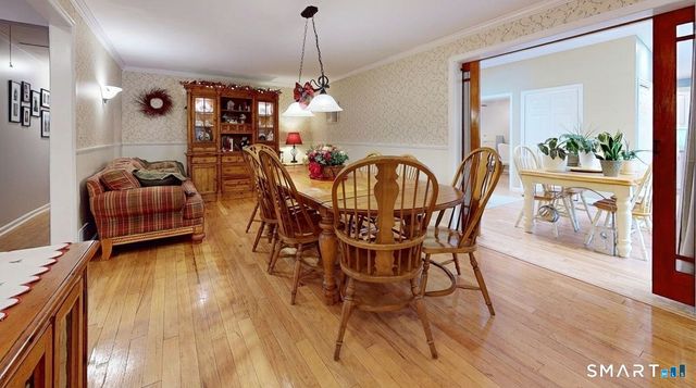 22 Hollywood Avenue, Milford, CT 06460