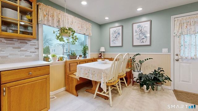 22 Hollywood Avenue, Milford, CT 06460