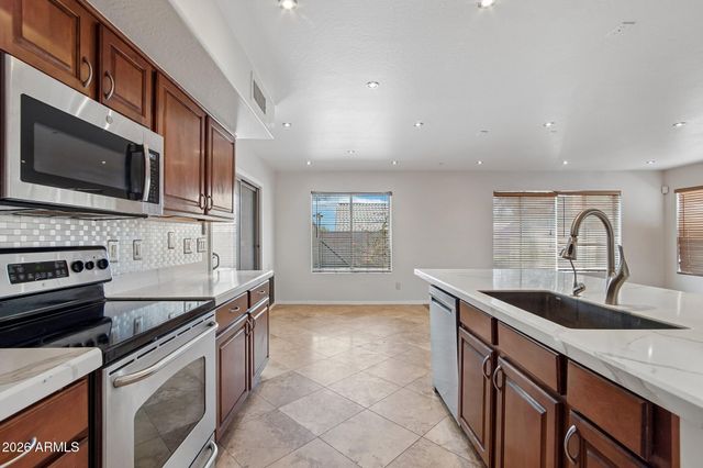 520 S 112TH Drive, Avondale, AZ 85323