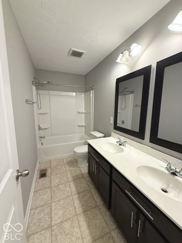 16724 Cavallina Lane, Westfield, IN 46074