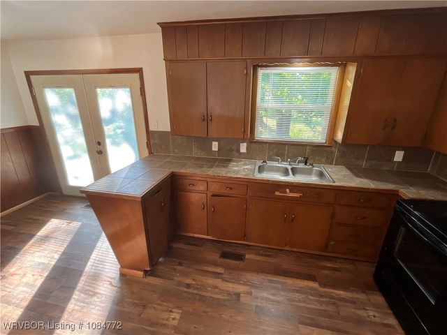 8000 Colony Lane, Fort Smith, AR 72908