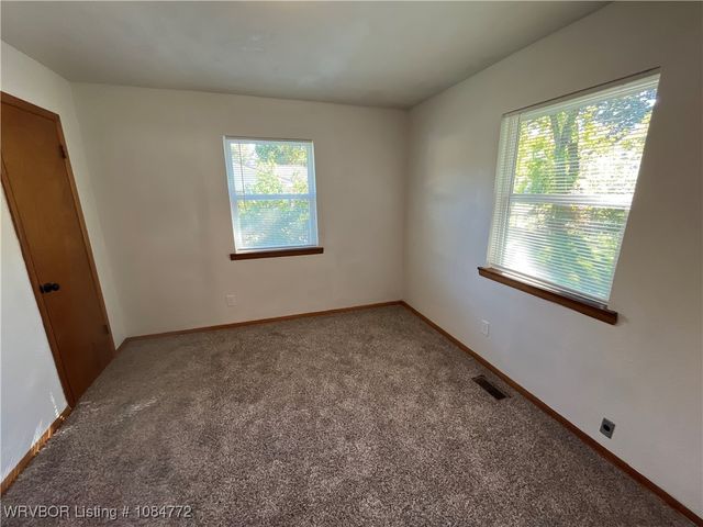 8000 Colony Lane, Fort Smith, AR 72908