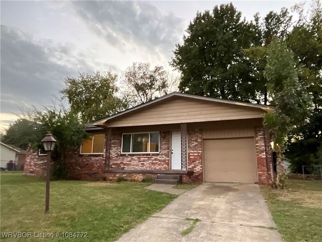 8000 Colony Lane, Fort Smith, AR 72908