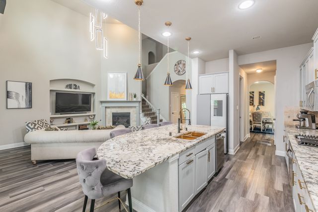 401 Mossy Rock Drive, Mckinney, TX 75071