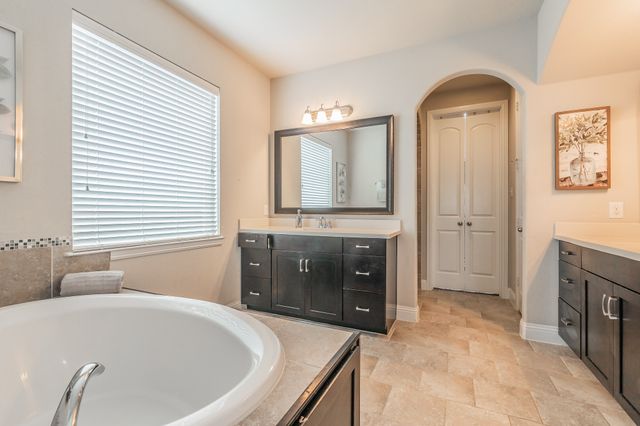 401 Mossy Rock Drive, Mckinney, TX 75071