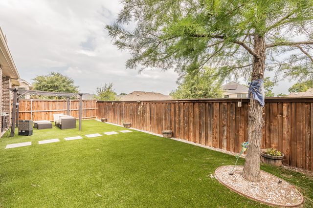 401 Mossy Rock Drive, Mckinney, TX 75071