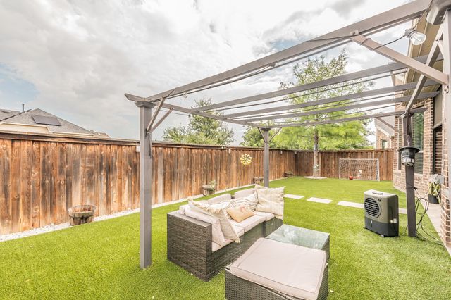 401 Mossy Rock Drive, Mckinney, TX 75071