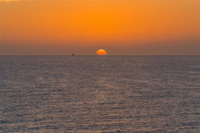 435 L AMBIANCE DRIVE PH-J, Longboat Key, FL 34228