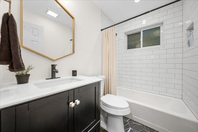 5305 Fairmont CIR, Austin, TX 78745