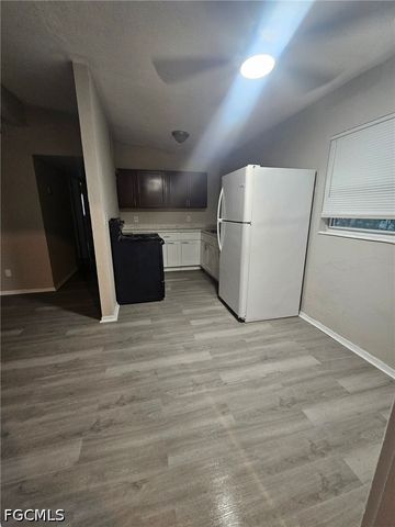 3022 guava ST, Fort Myers, FL 33916