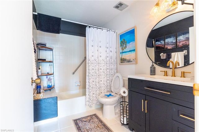 1000 Palm View DR 203, Naples, FL 34110