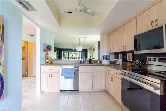 1000 Palm View DR 203, Naples, FL 34110