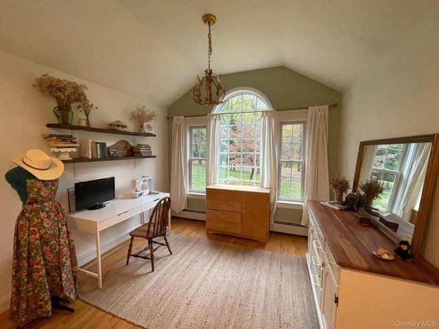 348 Old Post Road, Marlboro, NY 12542