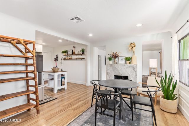 2320 E HARVARD Street, Phoenix, AZ 85006