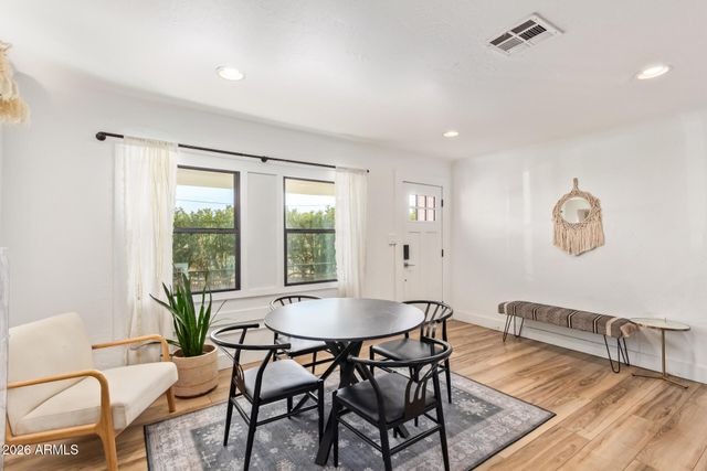 2320 E HARVARD Street, Phoenix, AZ 85006