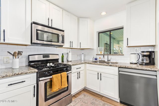 2320 E HARVARD Street, Phoenix, AZ 85006