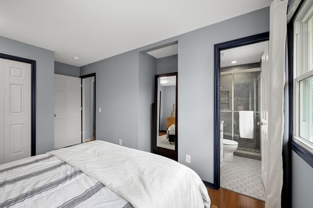 3645 Laurel Drive, Deephaven, MN 55391