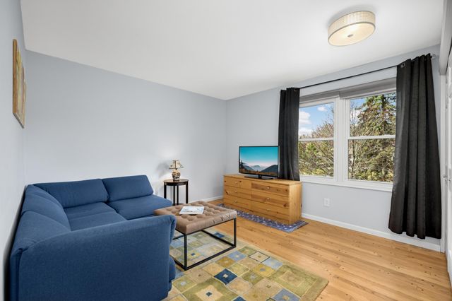 3645 Laurel Drive, Deephaven, MN 55391