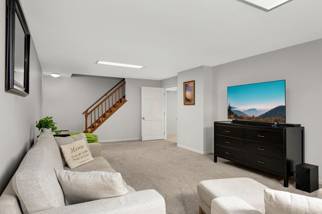 3645 Laurel Drive, Deephaven, MN 55391