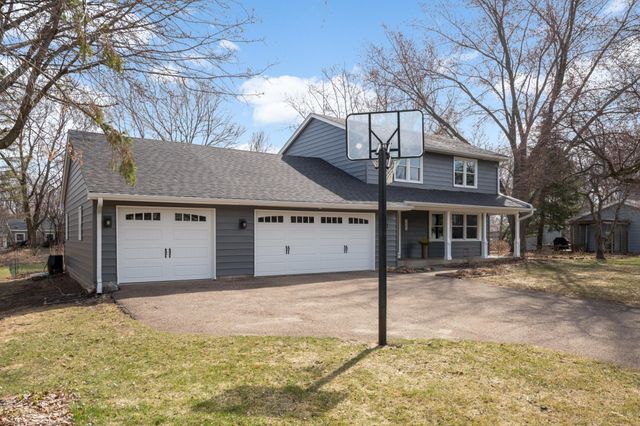 3645 Laurel Drive, Deephaven, MN 55391