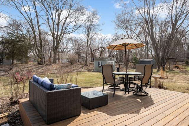 3645 Laurel Drive, Deephaven, MN 55391