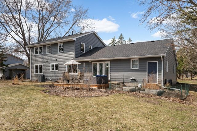 3645 Laurel Drive, Deephaven, MN 55391