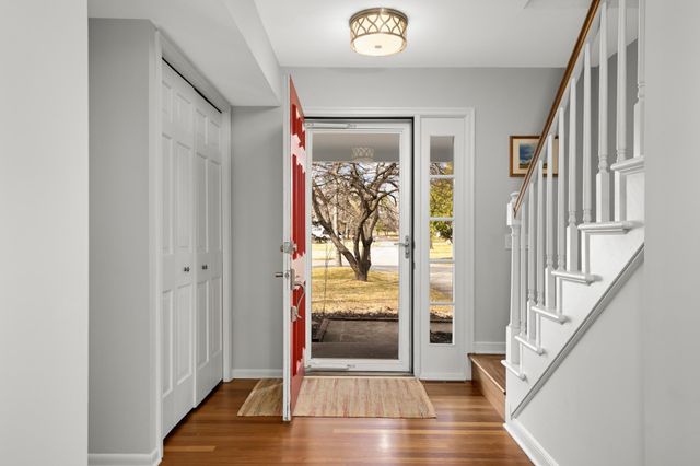 3645 Laurel Drive, Deephaven, MN 55391