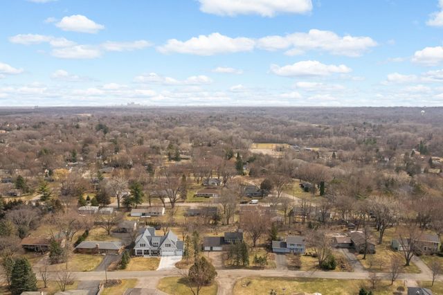 3645 Laurel Drive, Deephaven, MN 55391